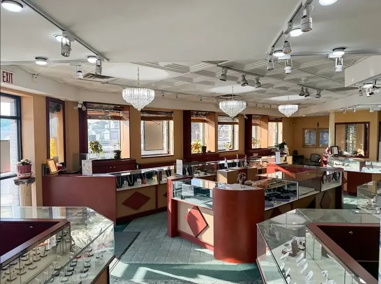 N.J. Diamonds business photo